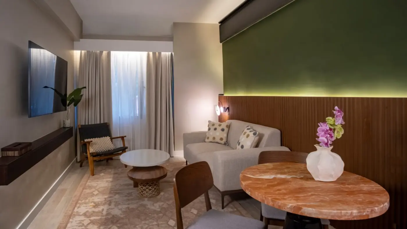 2-Bedroom Suite — main view